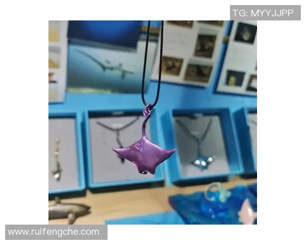 探索潜水泳装的设计演变与功能特点,打造舒适与时尚兼备的水中装备 探索潜水泳装的设计演变与功能特点,打造舒适与时尚兼备的水中装备