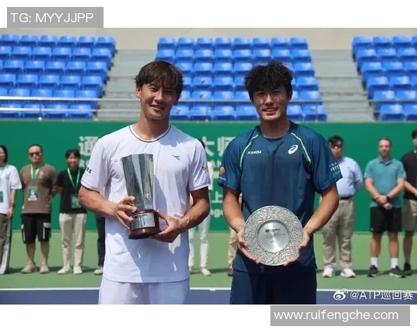 对话王敏:回顾网球生涯的辉煌与挑战之路 对话王敏:回顾网球生涯的辉煌与挑战之路